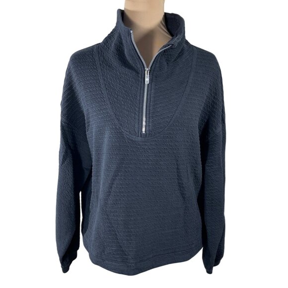 Lululemon Women's Textured Pullover 1/4 Zip Black Size M/L Mock Neck Cropped - Picture 1 of 9